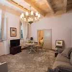 Le Del Vicolo Apartment